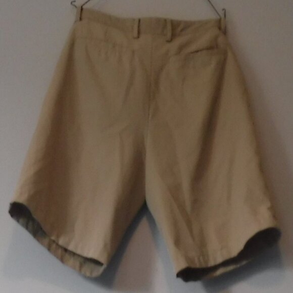 Mens Izod Brand Polyester Golf Shorts - Size 33 - Picture 3 of 4